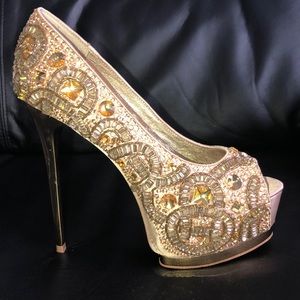 ZIGIny Blacklabel Women’s 7 Gold embellished Heels